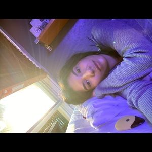 Meet your Posher, Leslie